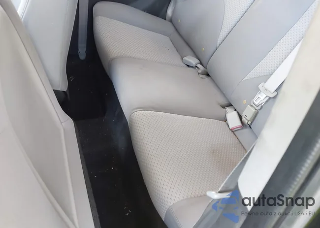 KMHCM3AC4AU157001: 42895845