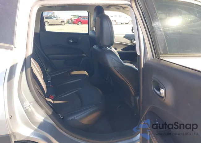 3C4NJCBB9MT604710: 42895957