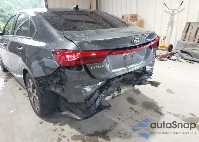 3KPF24AD9ME334330: 42896004