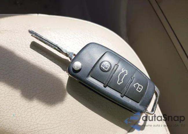 WA1DGAFEXCD009043: 42896066