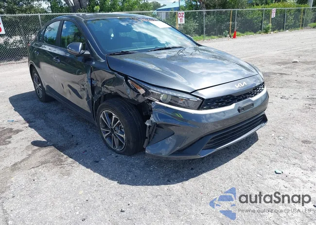 3KPF24AD7RE739464: 42896271