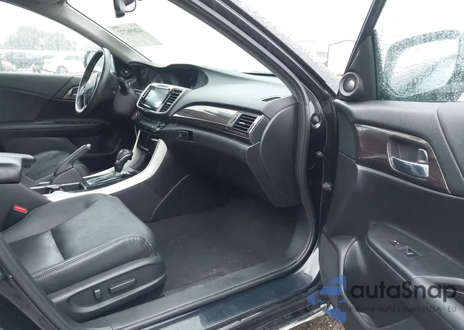 1HGCR3F86GA001595: 42896272