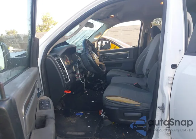 1C6RR6GT7HS679210: 42895532