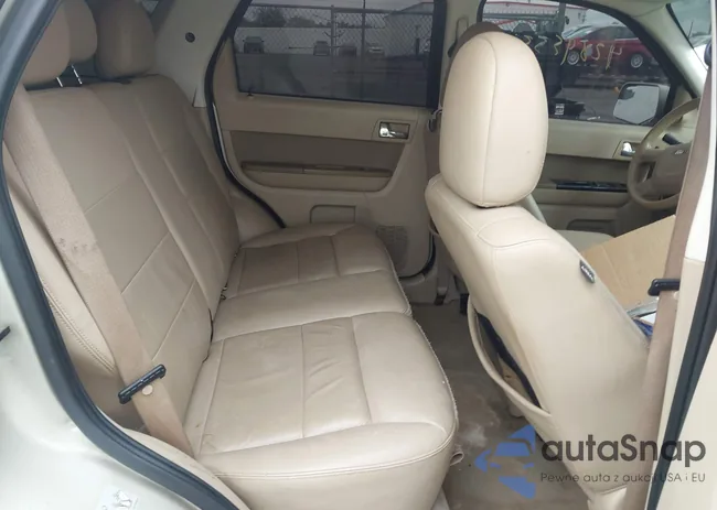 1FMCU9EG1BKA20692: 42895556