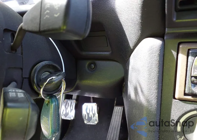 4USCH7329VLB77239: 42895638