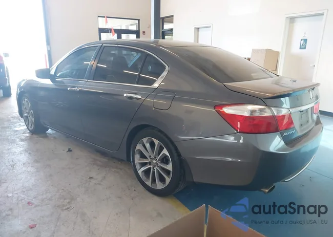 1HGCR2F55EA010155: 42897051