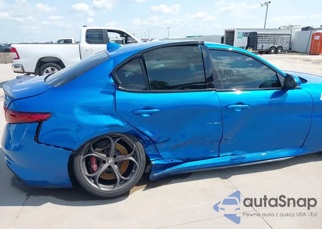 ZARFAMEV2K7606080: 42896451