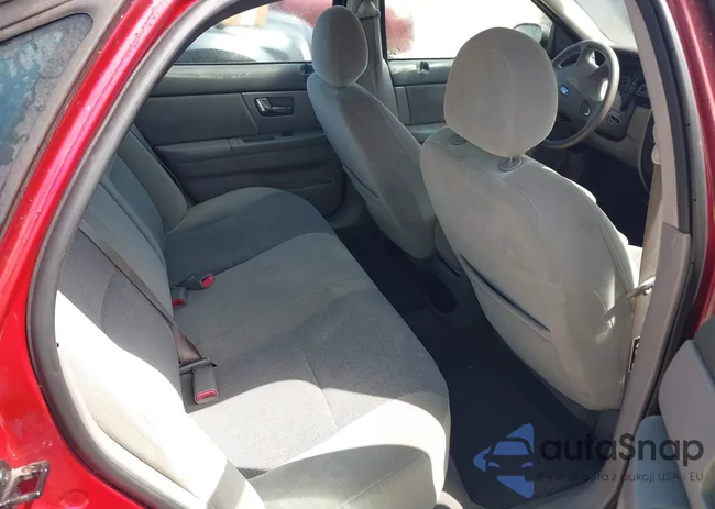 1FAFP53UX2A257137: 42896502