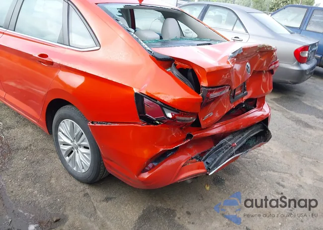 3VWC57BU0KM033178: 42896628