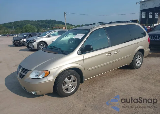 2D4GP44L65R570199: 42896645