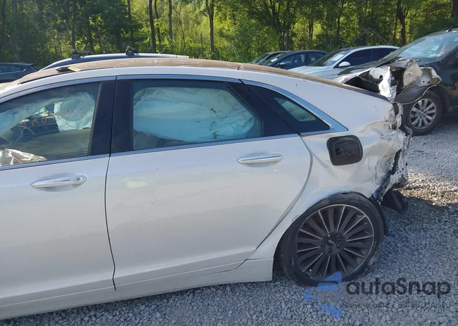 3LN6L2JK4ER832005: 42896652