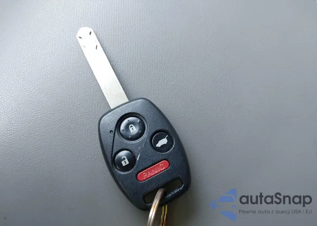 5FNYF4H33FB048111: 42896692