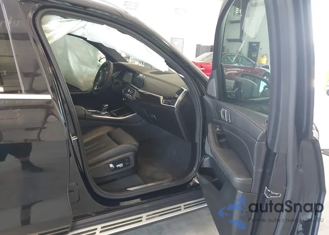 5UXCR6C56KLL40721: 42897773