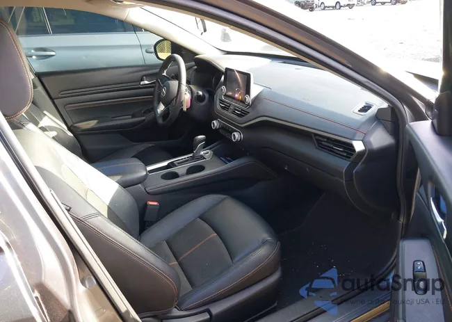 1N4BL4CV5LC160320: 42897829