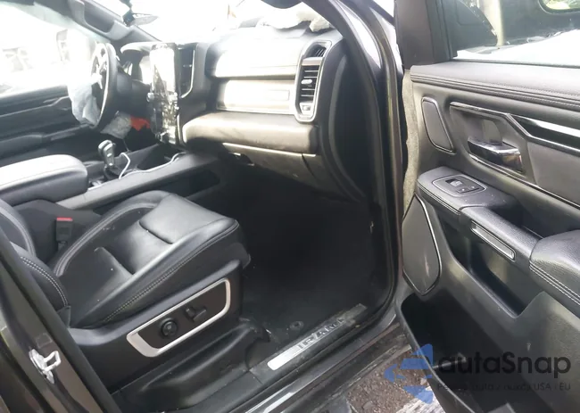 1C6SRFJT0NN101230: 42898123