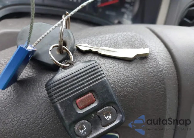 1FTRF14W49KB67005: 42898161