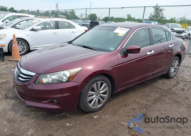 1HGCP3F85CA037892: 42898196