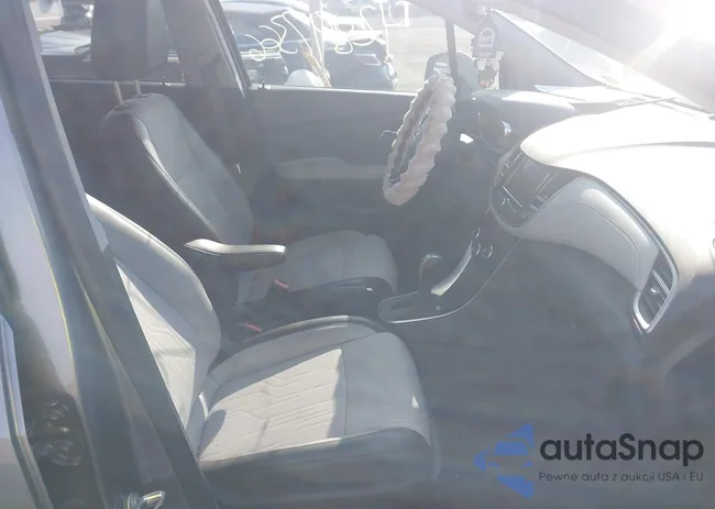 3GNCJLSB8LL276225: 42897366