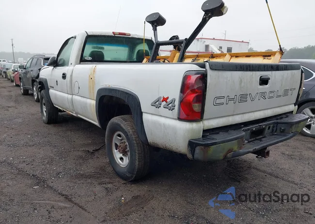 1GCHK24U75E302563: 42897535