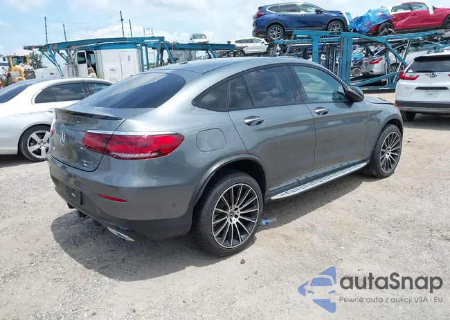 W1N0J8EB5NG105937: 42897627