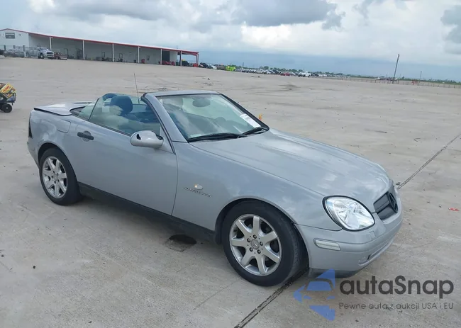 WDBKK47F1XF098157: 42898985