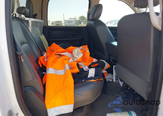 3C7WRTCJ1FG584146: 42899032