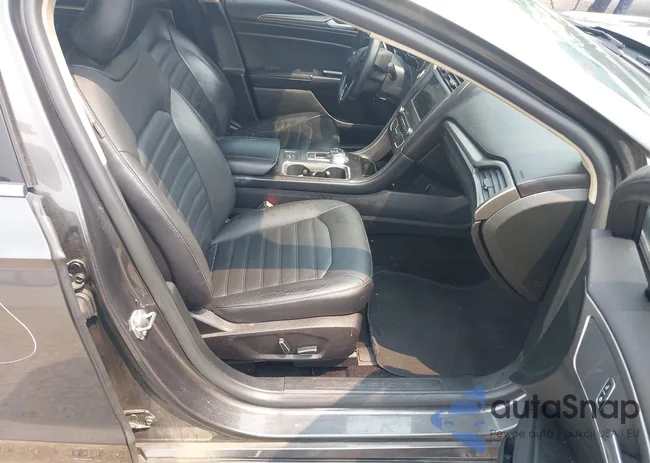 3FA6P0PU2HR268533: 42899170