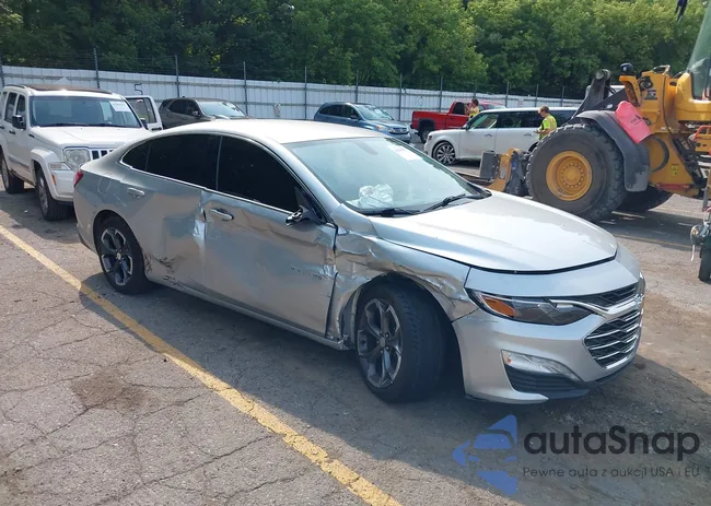 1G1ZD5ST8LF103001: 42898537