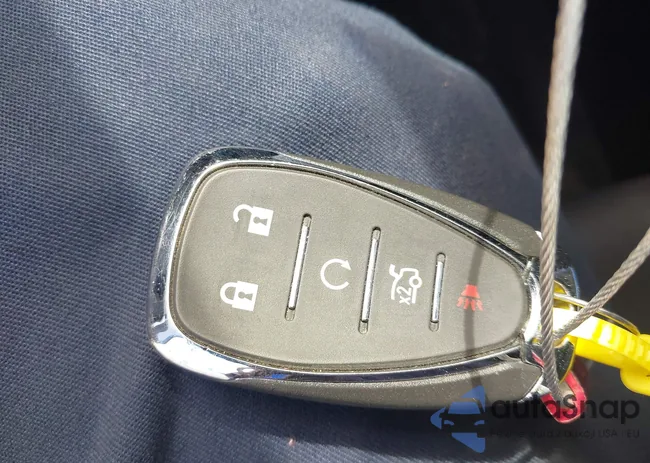 1G1ZD5STXPF130111: 42899733