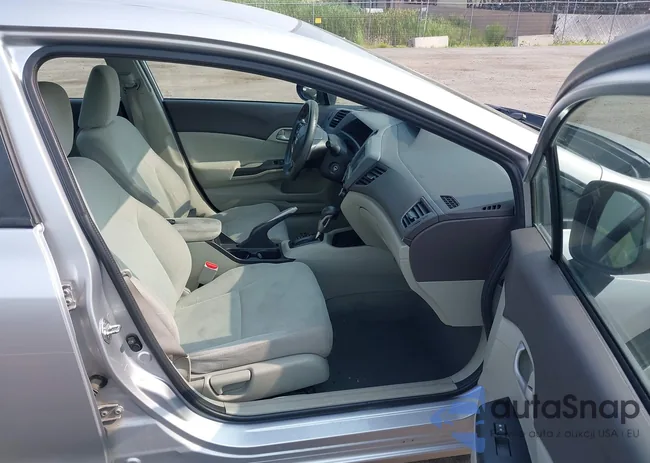 19XFB2F5XCE372783: 42899903