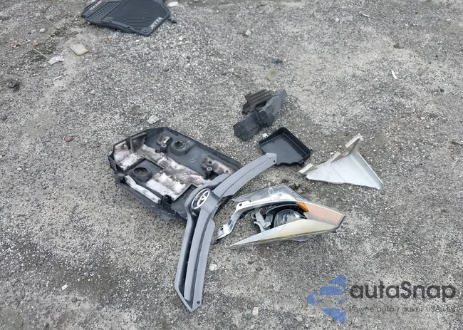 2T1BURHE9FC308817: 42899920