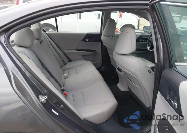 1HGCR3F93DA029911: 42899966