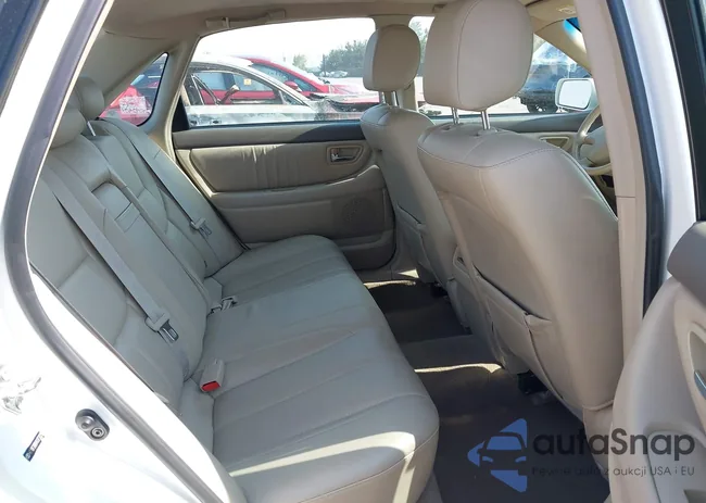 4T1BF28B04U373929: 42900013