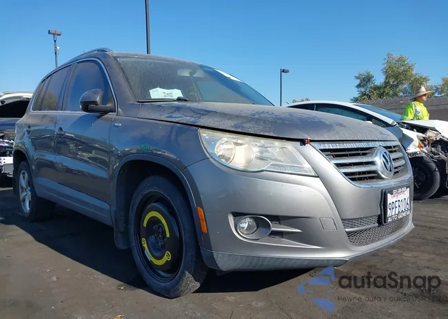 WVGAV7AX3AW515482: 42900100