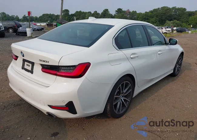 3MW5R7J08L8B17187: 42900186