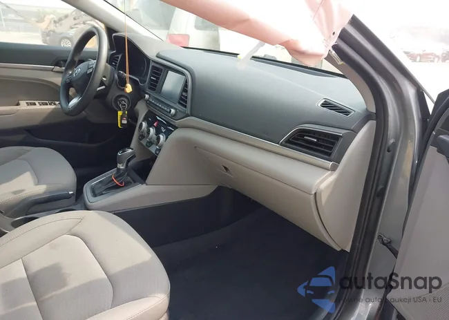 KMHD84LFXKU810311: 42899451