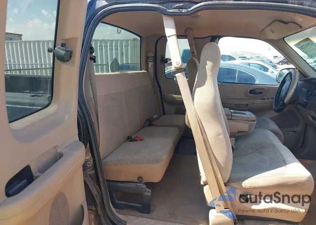 1FTRX17W6XKA84777: 42900728