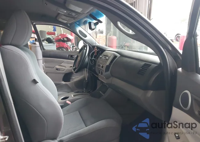 3TMLU4EN5BM073944: 42901047