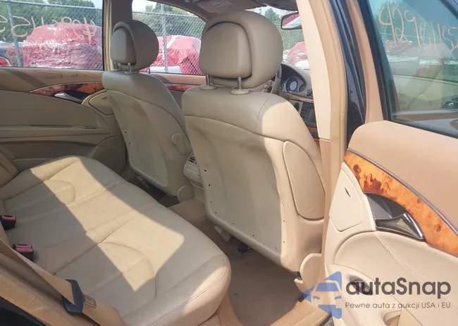 WDBUF87X38B350299: 42901155