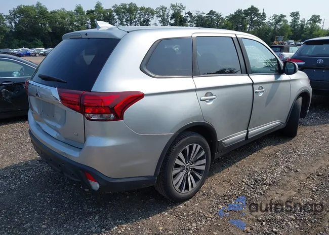 JA4AD3A38LZ010627: 42901236