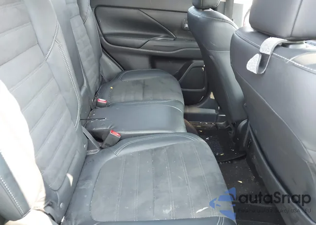 JA4AD3A38LZ010627: 42901236