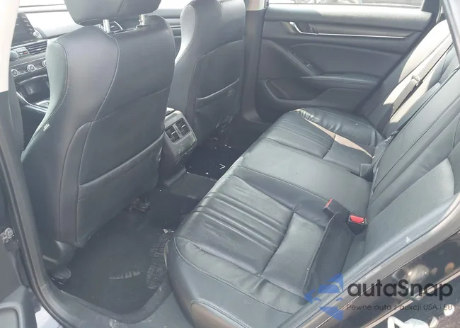 1HGCV2F9XJA033990: 42901257