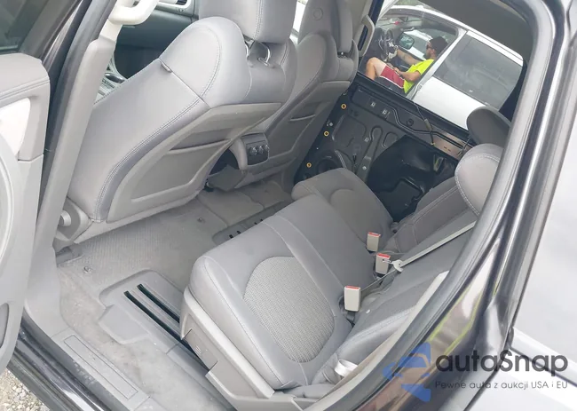 1GNKVFED6FJ113535: 42901722