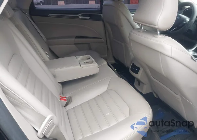 3FA6P0HD4HR173907: 42901981