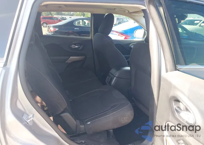 1C4PJLCB9HD221966: 42902085