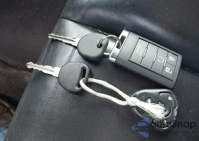 1GYEE637870164930: 42902130