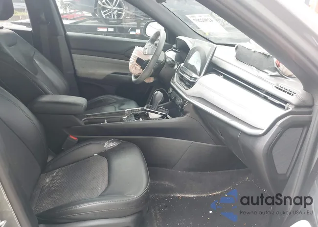 3C4NJDBN9PT503638: 42902207