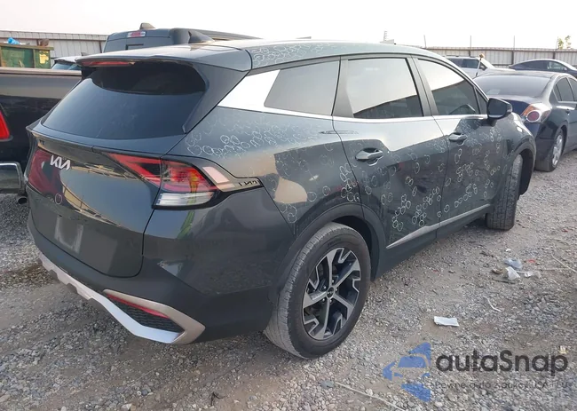 KNDPV3AF3P7104956: 42902224