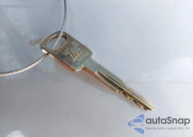 1FTNF20L81EB33121: 42902232