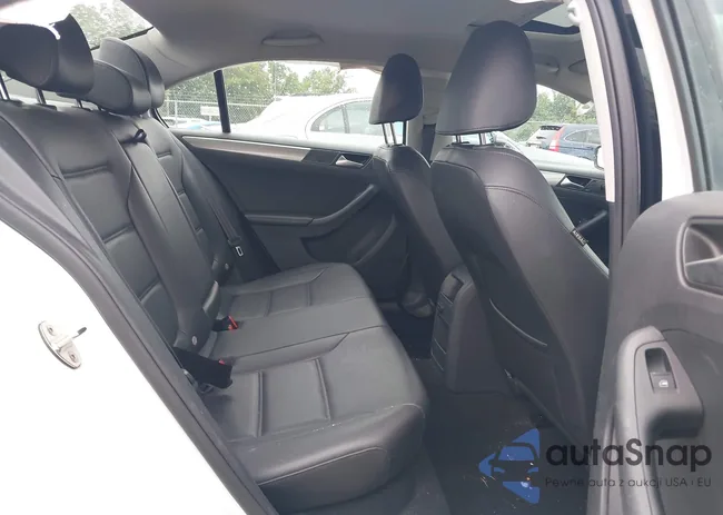 3VWDB7AJ2HM222041: 42902247